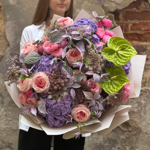 Роскошный объёмный букет «Сладкие мечты»