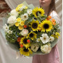 Світлий літній букет «Пишний сад»