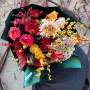 Розкішний букет з хризантемою Avignon «Яскравий сплеск»