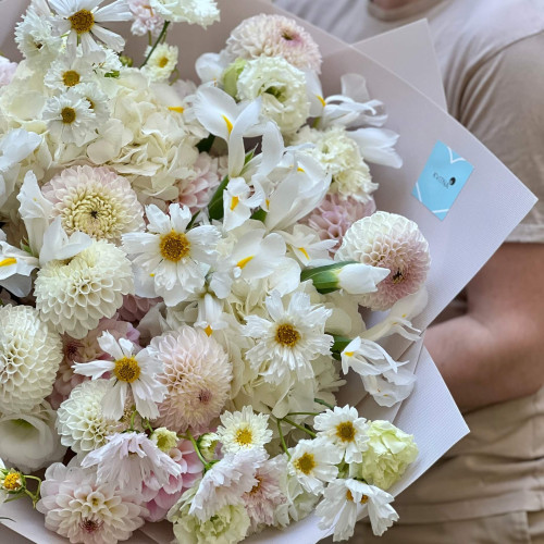 Великий букет з гортензією та жоржинами «Розкішна Наталка»