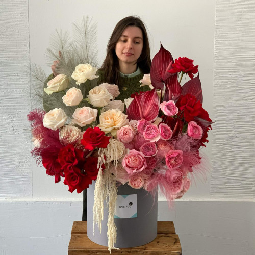 Преміум-коробка з квітами «Ти моя королева!»