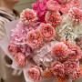 Большой букет с георгинами и гортензиями «Персиковый сад»