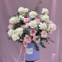 Солодкий мікс піоновидних троянд із евкаліптом «Ніжне море»