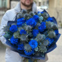 Розкішний букет із синіх троянд «Коштовні сапфіри»