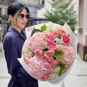 Букет «Радісні обійми»