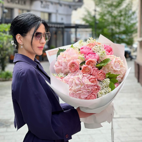 Букет «Радісні обійми»