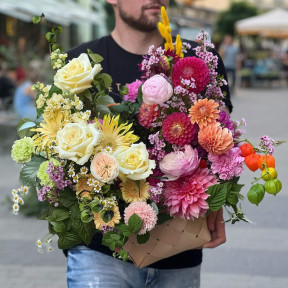 Квітковий кошик «Кольоровий фестиваль»