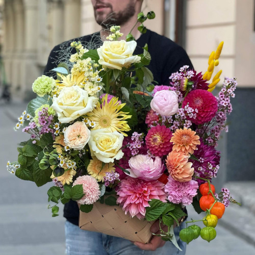 Квітковий кошик «Кольоровий фестиваль»