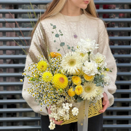 Квітковий кошик «Сонячна долина»