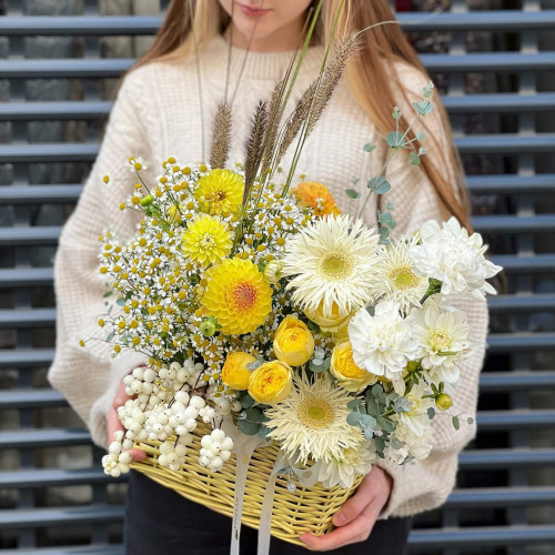 Квітковий кошик «Сонячна долина»