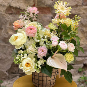 Життєрадісна світла композиція «Ранкове пробудження»