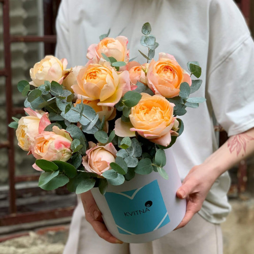 Коробочка з трояндами «Princess Aiko»