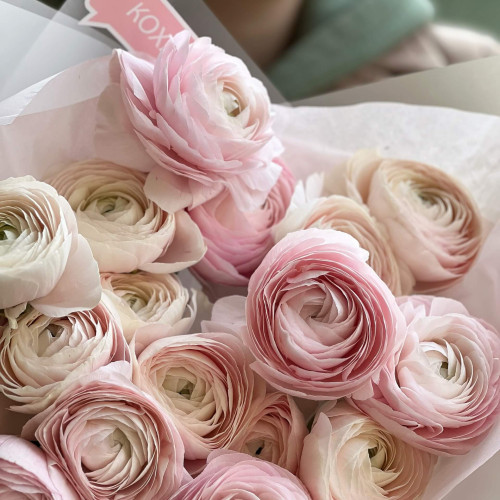 Заворожуючий букет із найніжніших ранункулюсів «Для моєї принцеси»