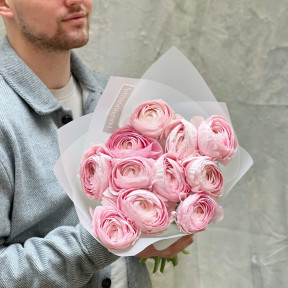 Bouquet of 11 Clooney Hanoi ranunculus «Flower mousse»