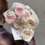 Delicate bouquet with ranunculi «Thin Silk»