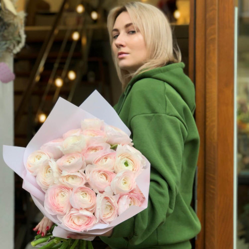 Ranunculus «Clooney Hanoi» - 21 pcs.