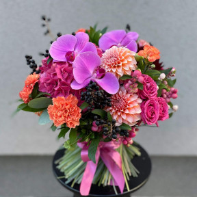 Квітковий сніп «Метелики в саду»