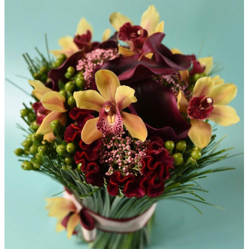 Оксамитовий сніп з целозією та цимбідіумом