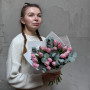 Букет з хрумких тюльпанів та евкаліпту «М'ятна полуниця»