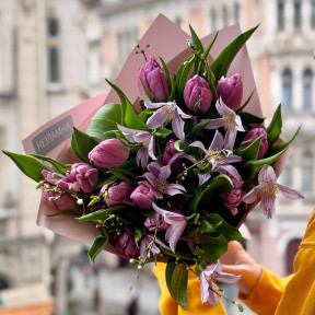 Bouquet with tulips and clematis «Lilac morning»