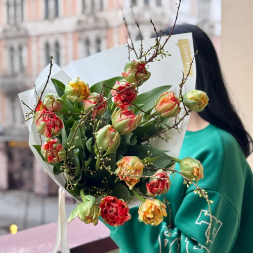 Стильний букет з преміальними тюльпанами Gudoshnik «Французьке привітання»