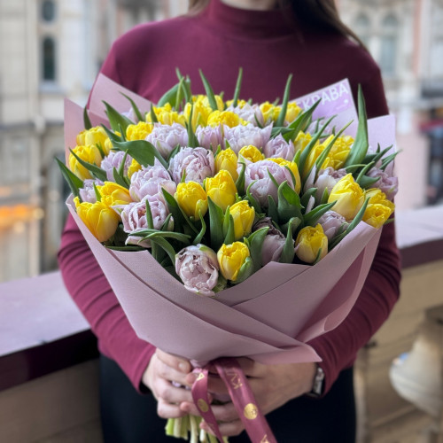 Романтичний мікс з хрумких піоновидних тюльпанів «Лавандовий лимонад»