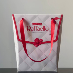Raffaello — for fans of these candies, a larger box (230 g.)