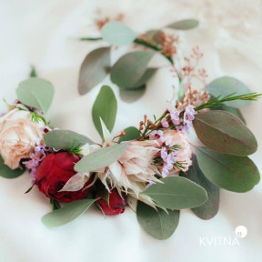 Віночок з трояндою піано