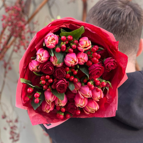 Яскравий фактурний букет «Зимові солодощі»