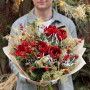 Luxurious winter bouquet with amaryllis «Golden Garden»